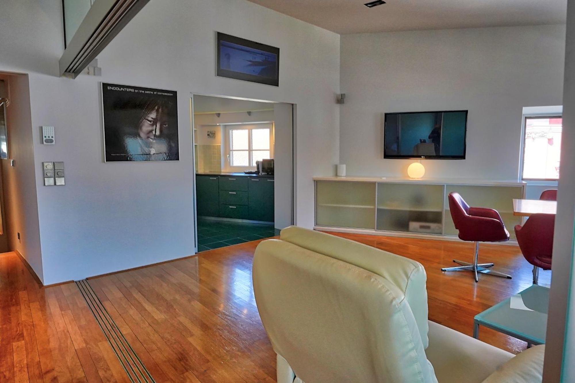 Poet Apartment Ljubljana Luaran gambar